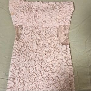 🤗strapless pink dress🤗